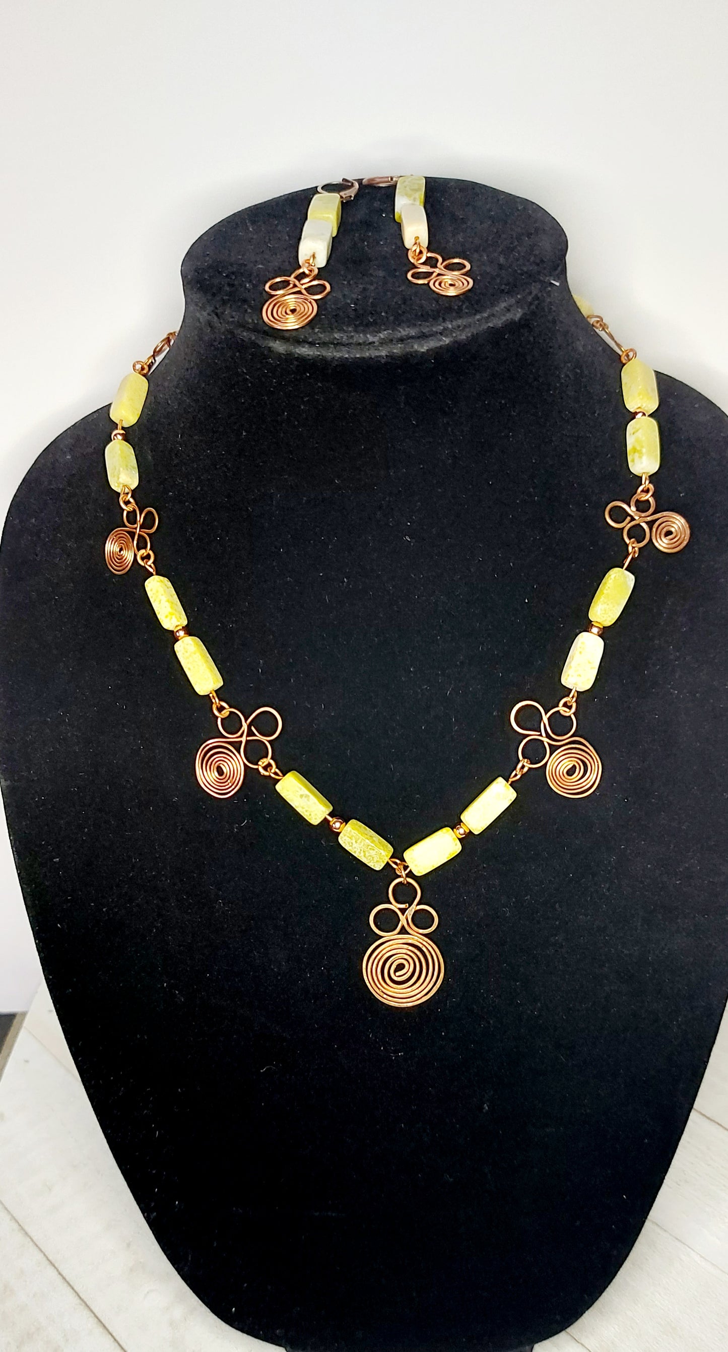 New Jade Copper Coiled Pendant Necklace Set