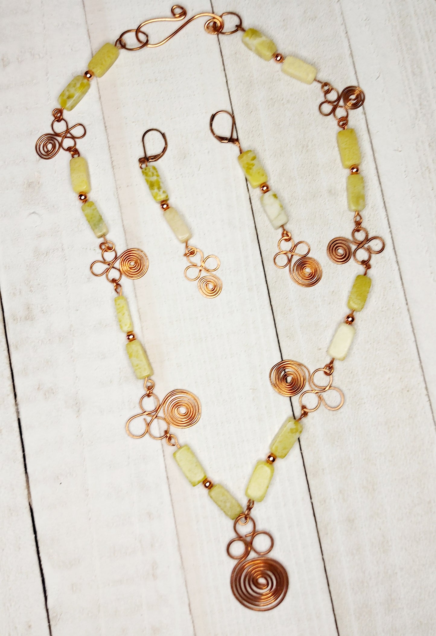 New Jade Copper Coiled Pendant Necklace Set